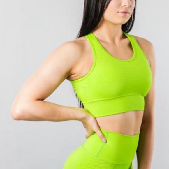 Alphalete Other - NWOT Alphalete Revival Vault lime green sports bra